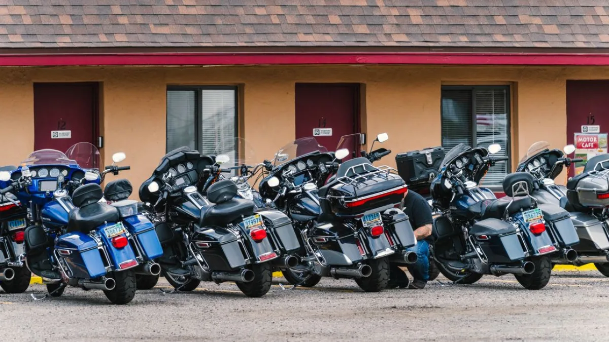 Avcılar'da Motosiklet Kazası: 1 Ölü, 3 Yaralı