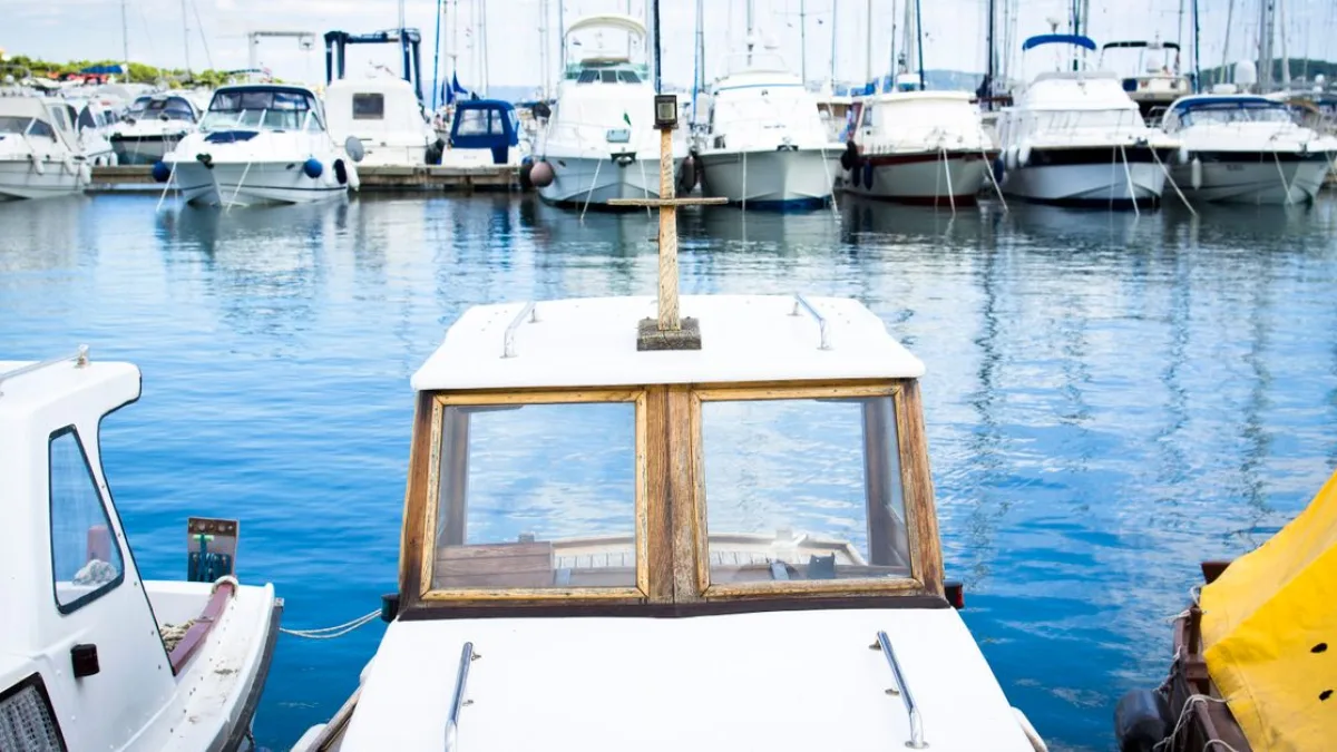 Bodrum Yalıkavak'ta Marinada Lastik Bot Patladı, 1 Kişi Yaralandı