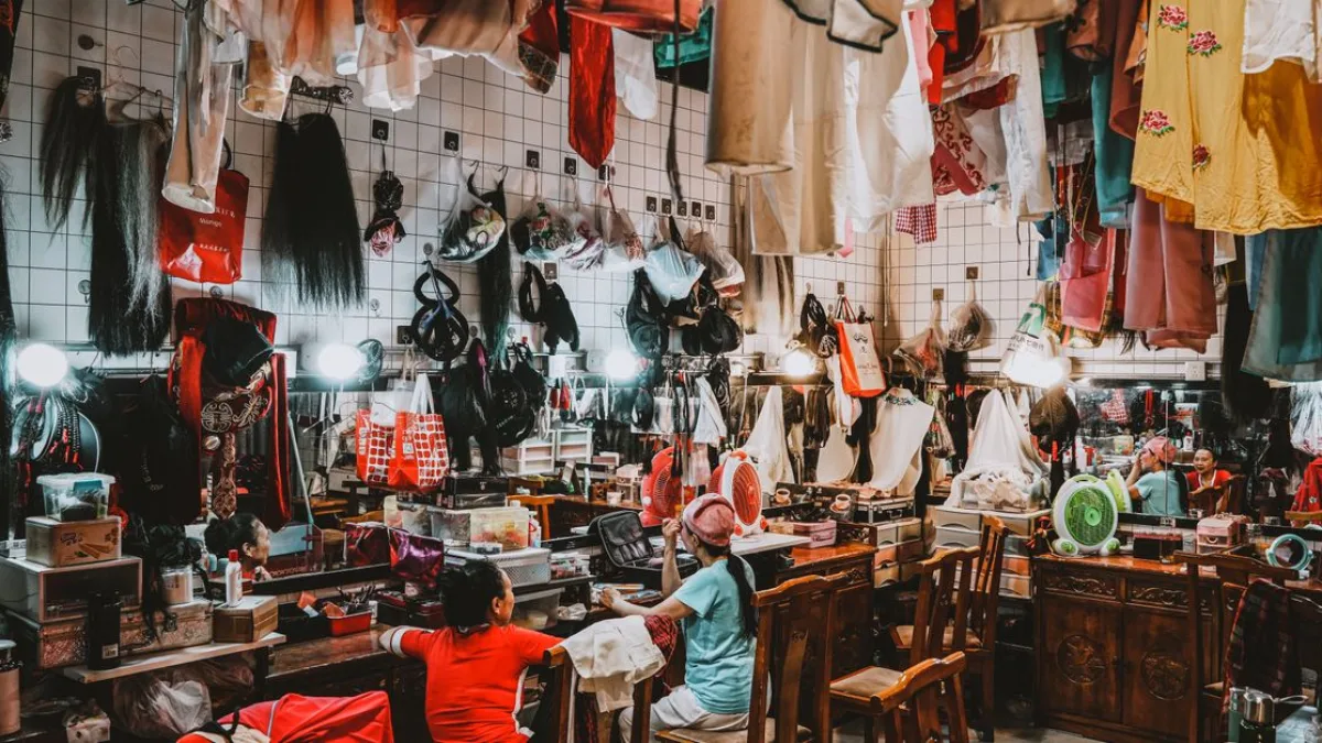 Nezaket Erden'in Yeni Rolü İçin Saçlarını Kestirdi