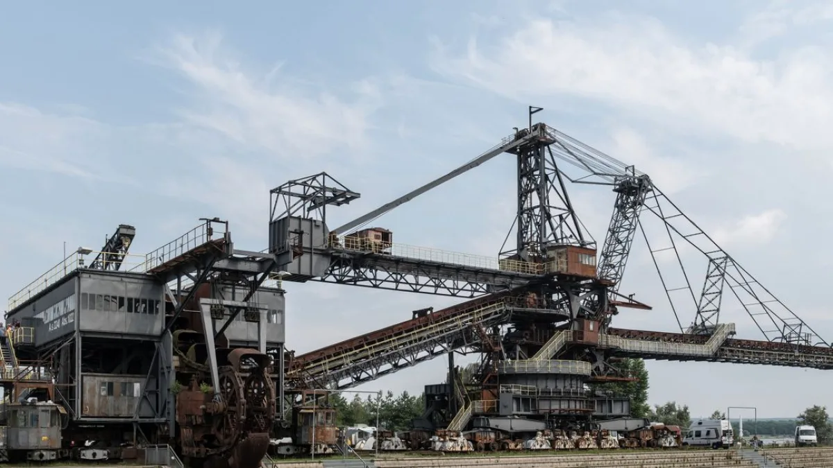 Büyük kömür madeni 547 milyar litre suyla kaplandı